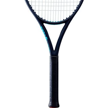 Wilson Ultra 100 V2 Tennis Racquet 3 Wilson Ultra 100 V2 Tennis Racquet - Image 3